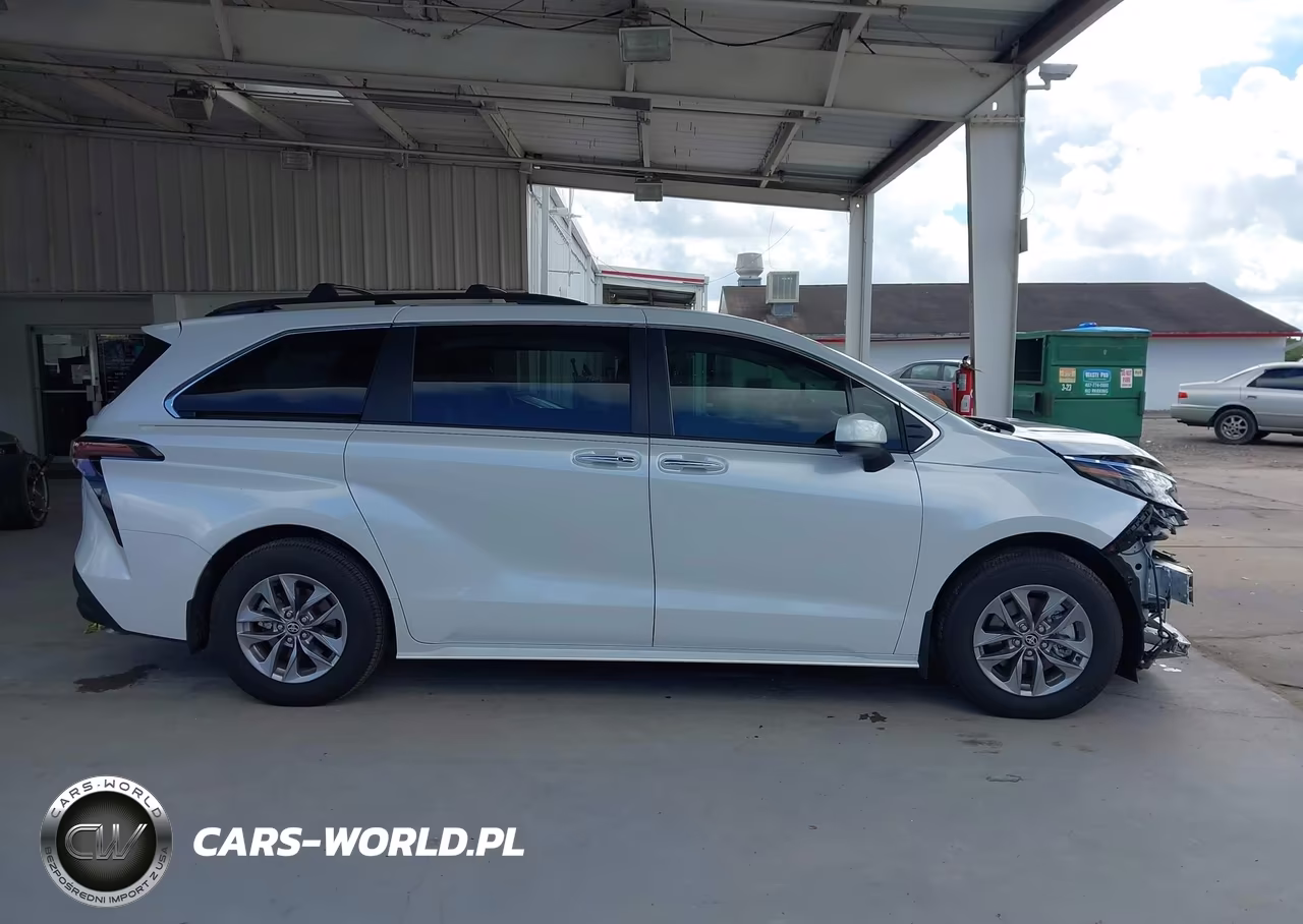 2025 Toyota Sienna Xle VIN:5TDYRKEC5SS278853 - 14