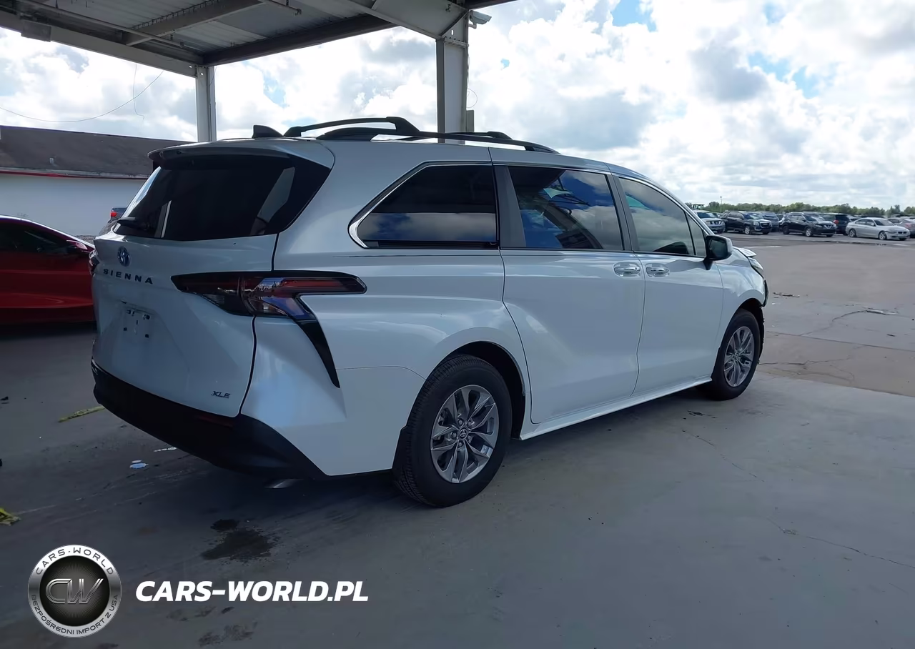 2025 Toyota Sienna Xle VIN:5TDYRKEC5SS278853 - 4