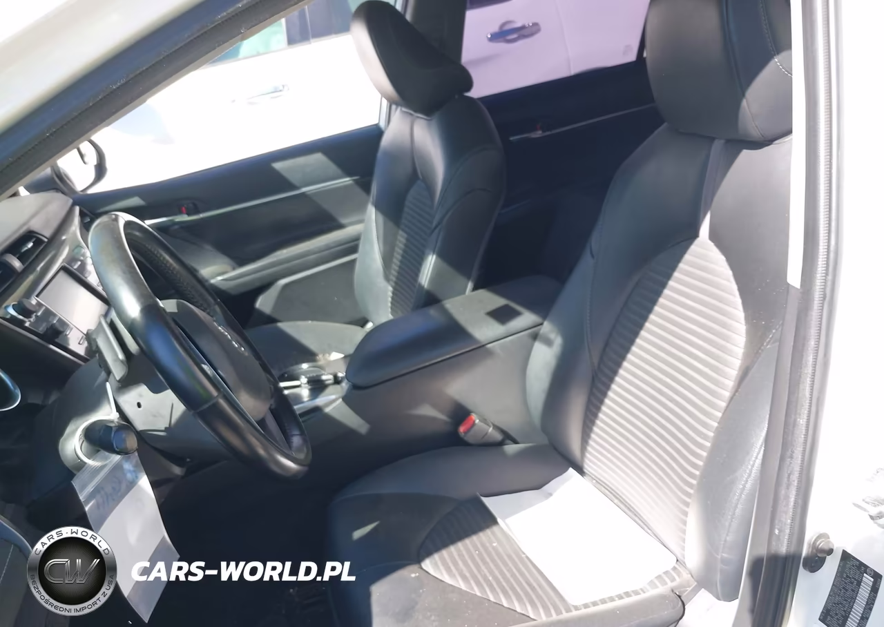 2020 Toyota Camry Se VIN:4T1G11AK4LU954003 - 20