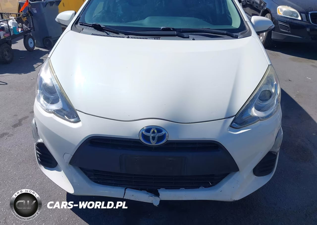 2016 Toyota Prius C One VIN:JTDKDTB34G1117557 - 12