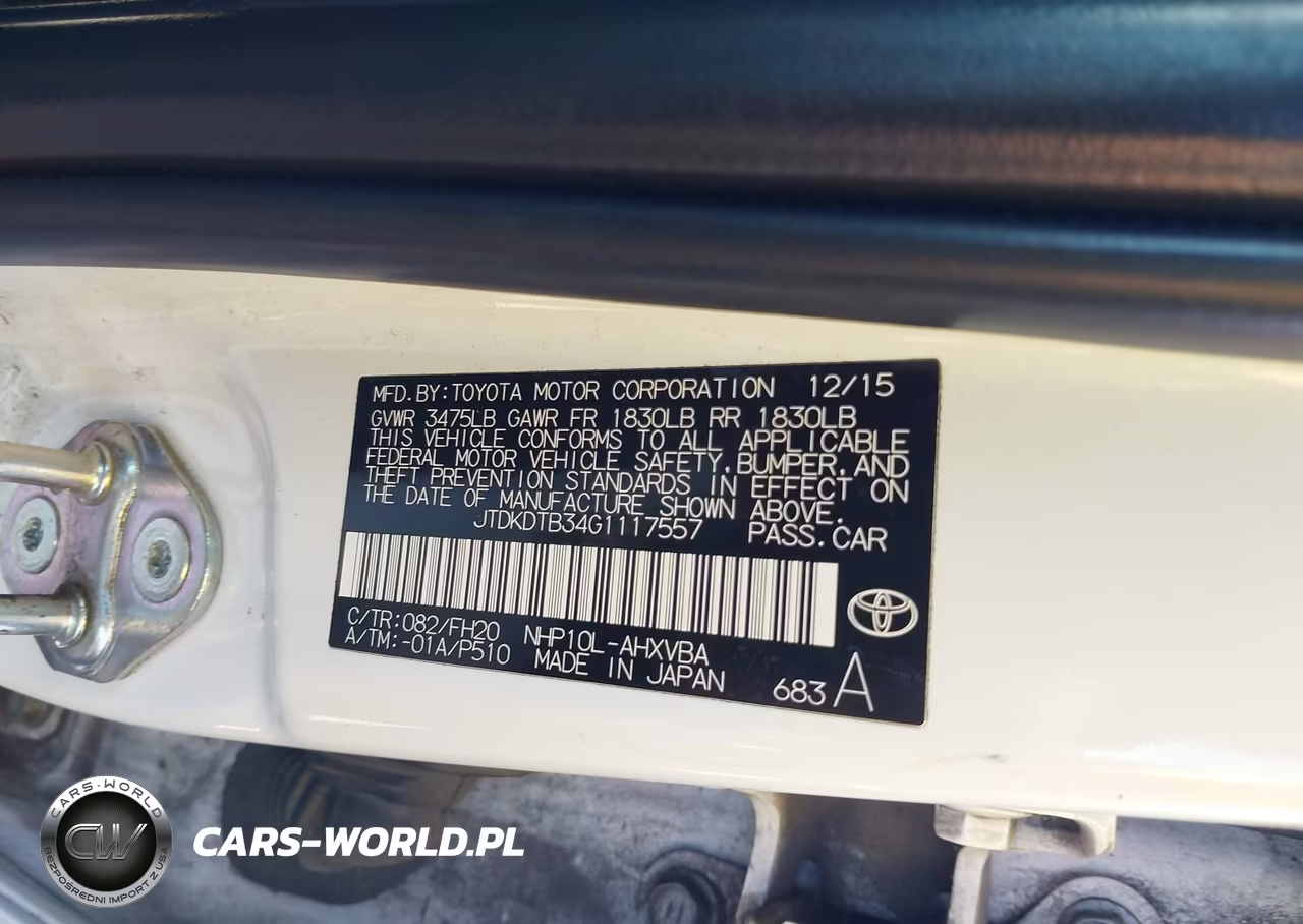 2016 Toyota Prius C One VIN:JTDKDTB34G1117557 - 9