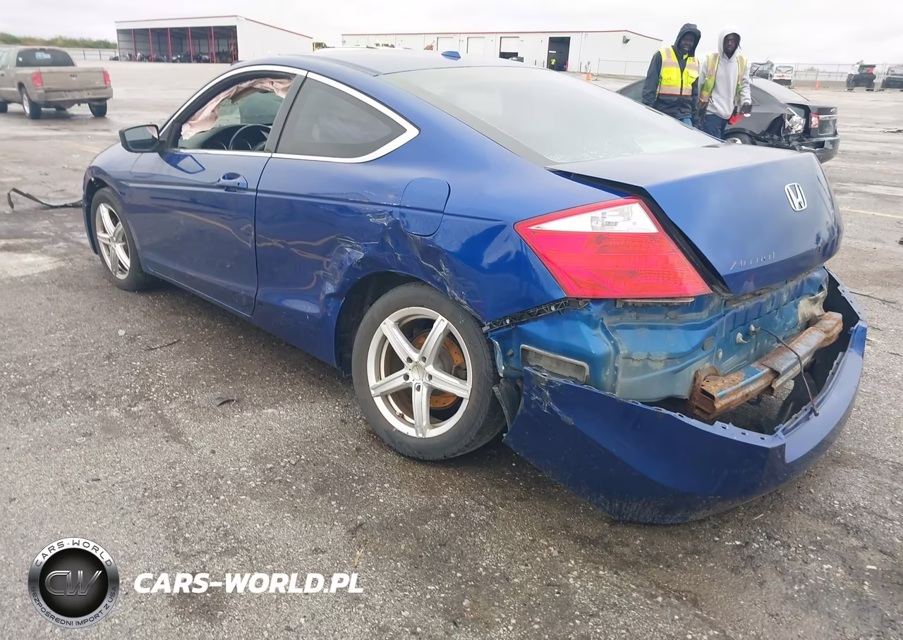 2010 Honda Accord Cpe VIN:1HGCS1B89AA007560 - 3