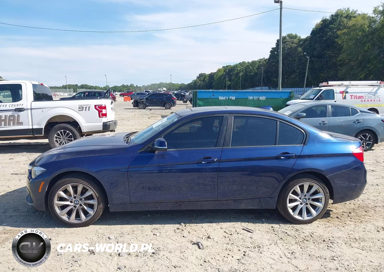 2017 BMW 320I xDrive VIN:WBA8E5G36HNU45095 - 15
