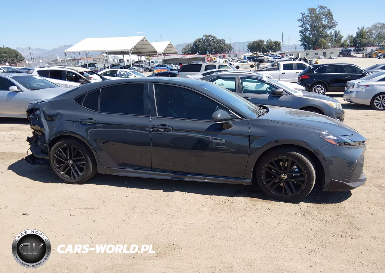 2025 Toyota Camry Se VIN:4T1DAACK1SU575569 - 14