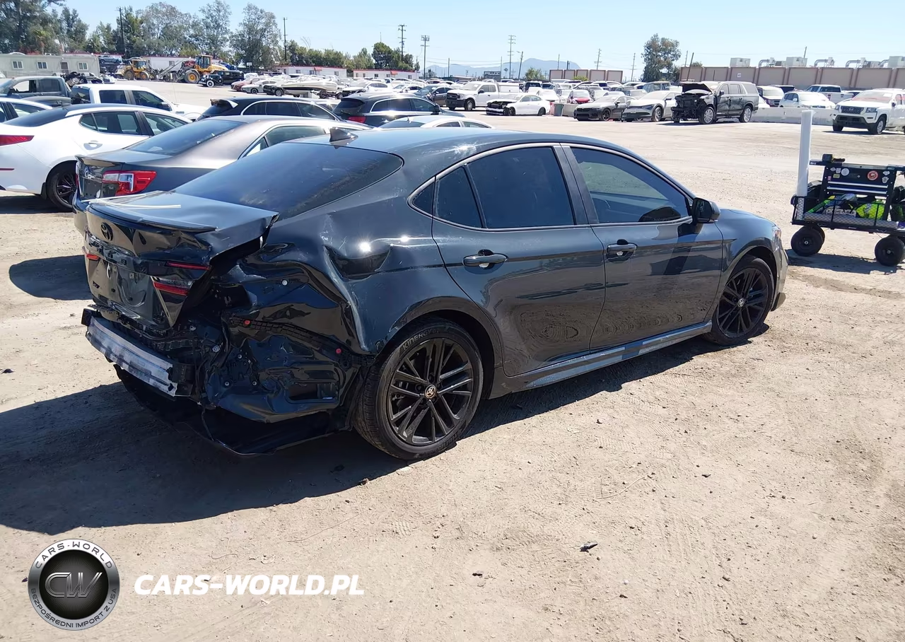 2025 Toyota Camry Se VIN:4T1DAACK1SU575569 - 4