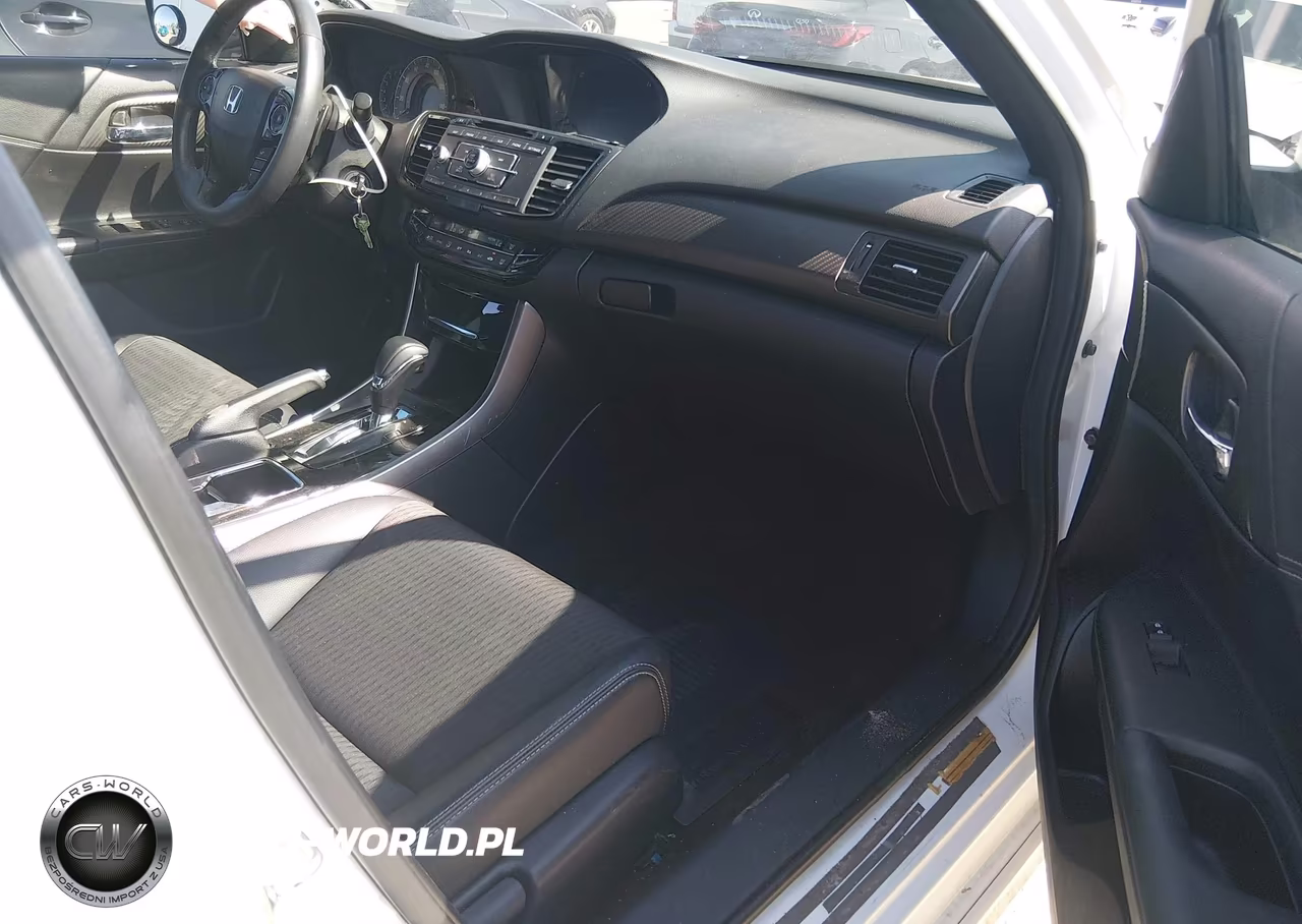 2017 Honda Accord Sport VIN:1HGCR2F68HA169376 - 5