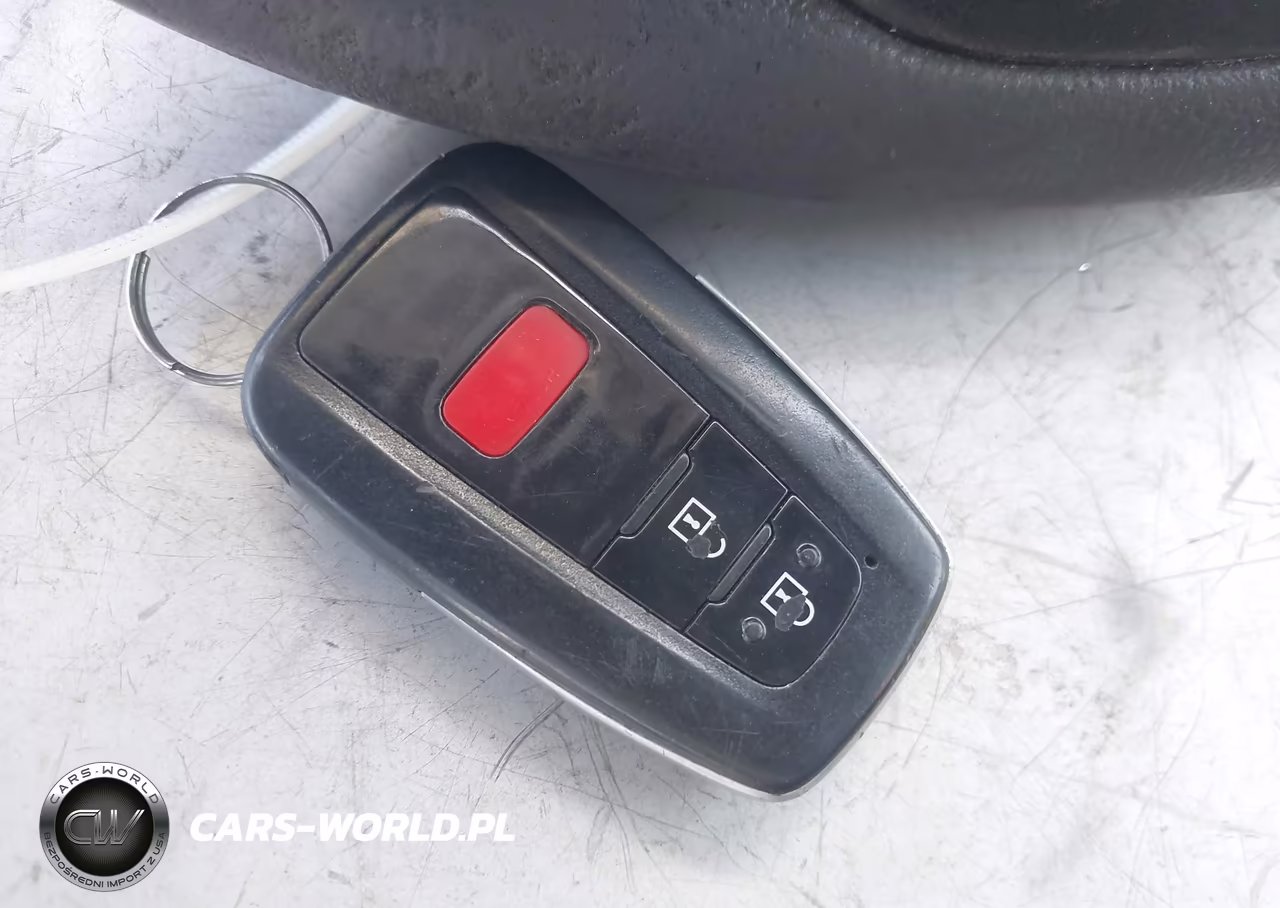 2016 Toyota Prius Two VIN:JTDKBRFUXG3016572 - 11