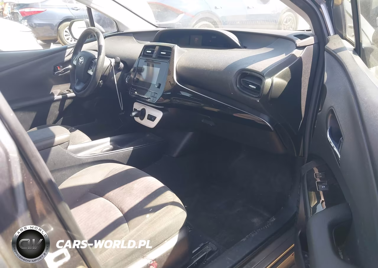 2016 Toyota Prius Two VIN:JTDKBRFUXG3016572 - 5