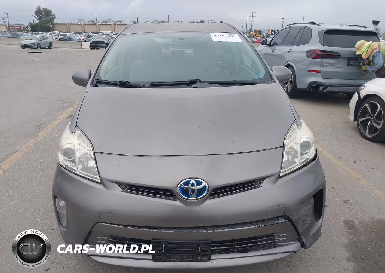 2012 Toyota Prius Three VIN:JTDKN3DU9C5391097 - 13