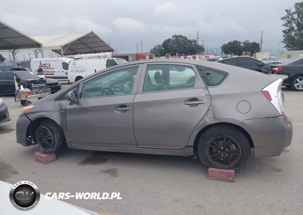 2012 Toyota Prius Three VIN:JTDKN3DU9C5391097 - 15