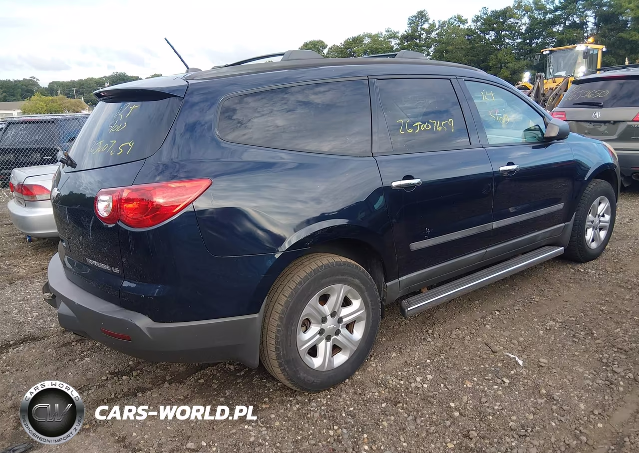 2011 Chevrolet Traverse Ls VIN:1GNKRFED2BJ368486 - 4