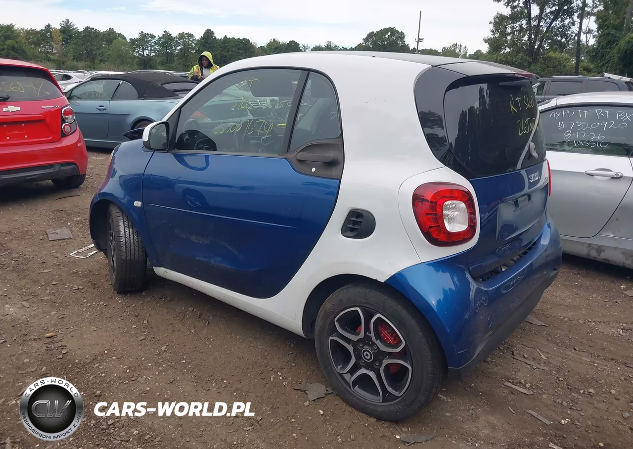 2016 Smart Fortwo Prime VIN:WMEFJ5DA8GK072054 - 3