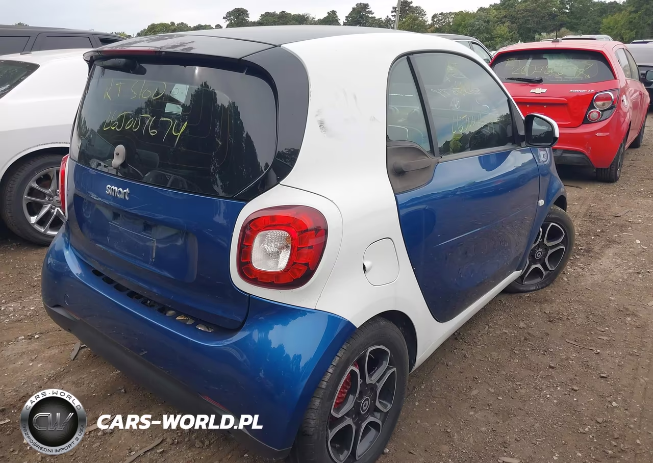 2016 Smart Fortwo Prime VIN:WMEFJ5DA8GK072054 - 4