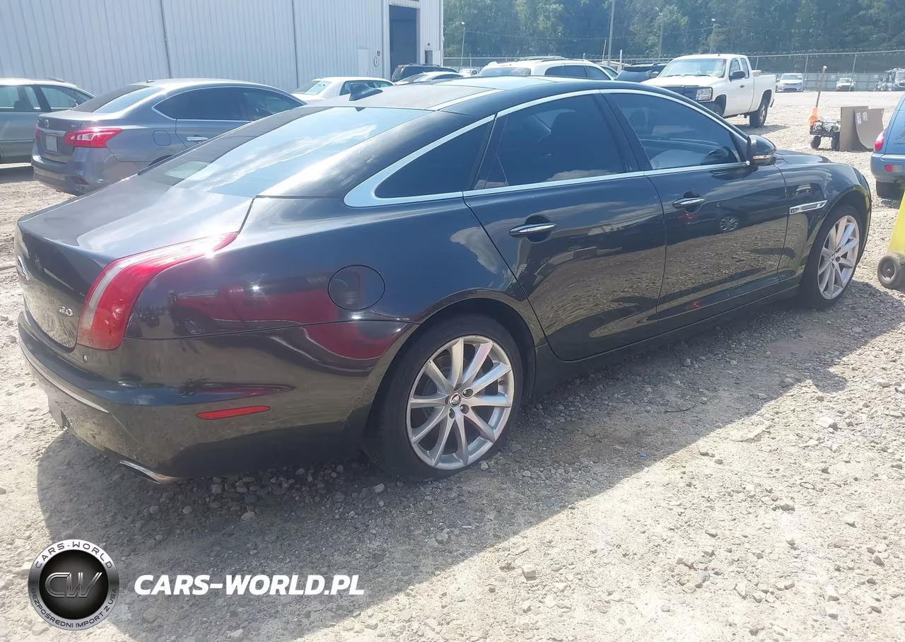 2013 Jaguar Xj VIN:SAJWA1C75D8V43844 - 4