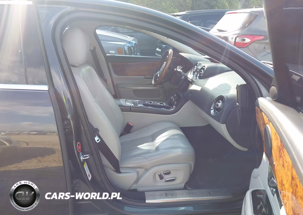 2013 Jaguar Xj VIN:SAJWA1C75D8V43844 - 5