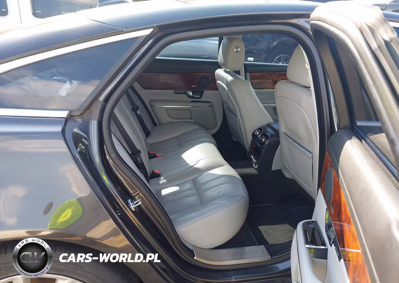 2013 Jaguar Xj VIN:SAJWA1C75D8V43844 - 8