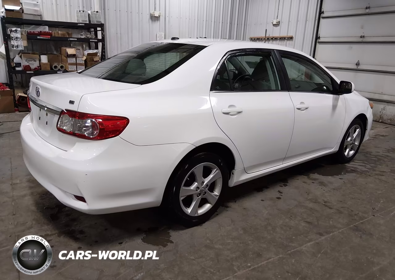 2013 Toyota Corolla Le VIN:5YFBU4EE6DP147329 - 4