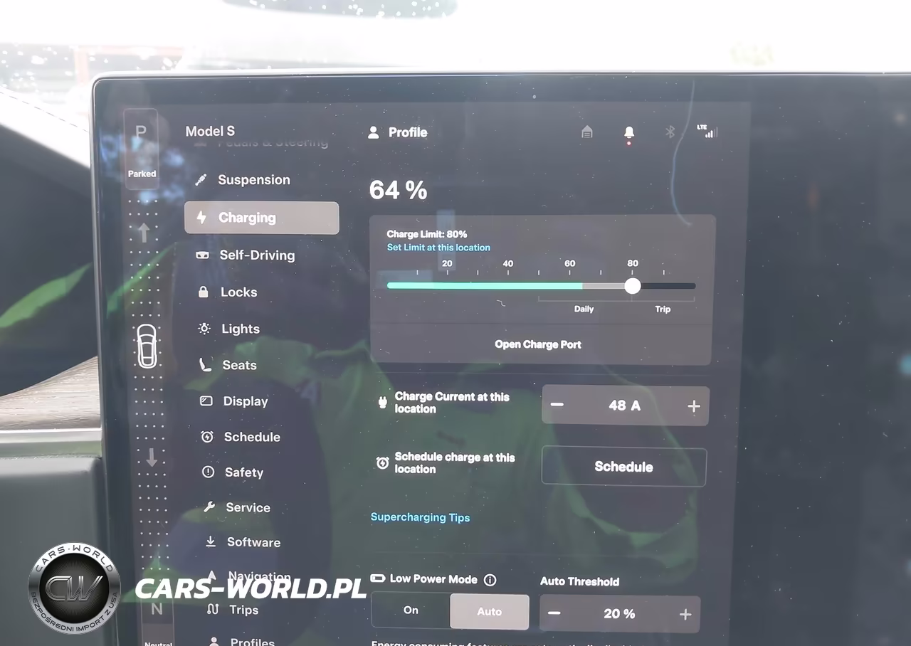 2021 Tesla Model S Long Range Dual Motor All-Wheel Drive VIN:5YJSA1E52MF428238 - 17