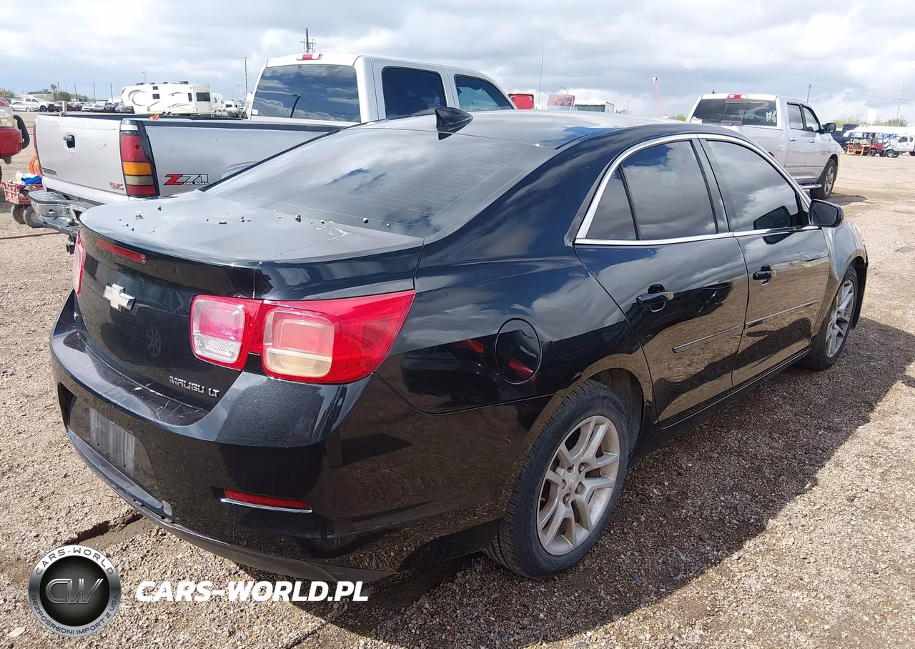 2015 Chevrolet Malibu 1Lt VIN:1G11C5SLXFF244043 - 4