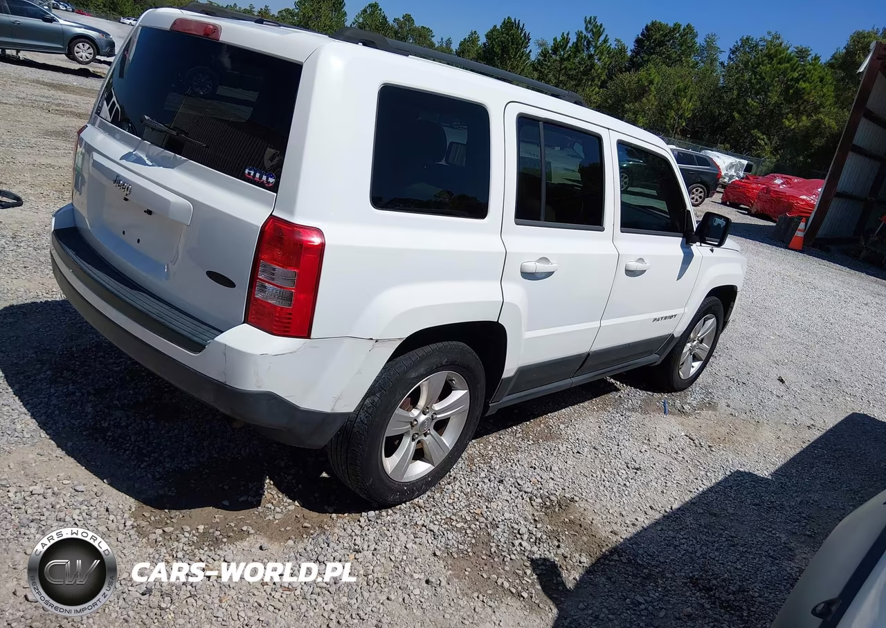 2012 Jeep Patriot Latitude VIN:1C4NJPFB4CD706650 - 4