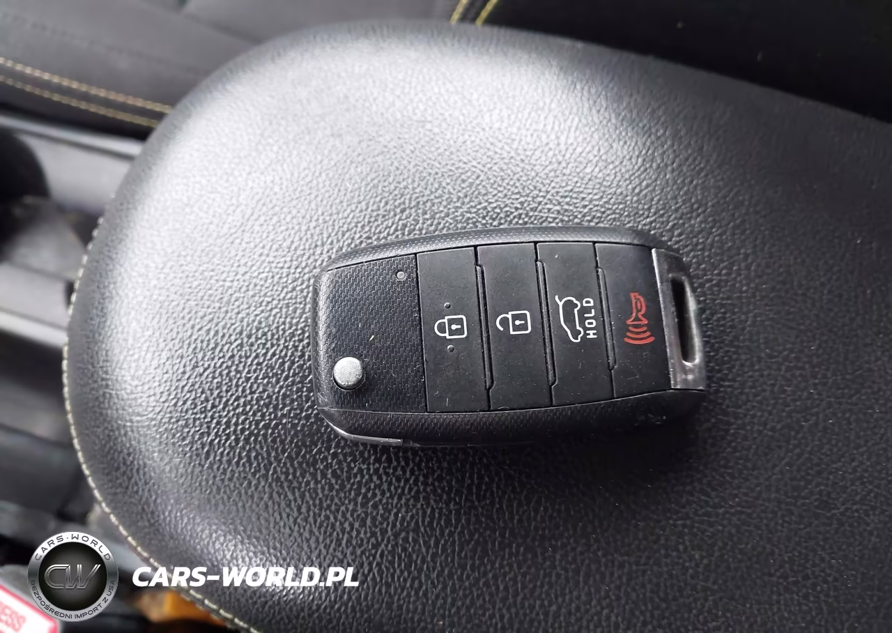 2014 Kia Soul + VIN:KNDJP3A54E7725448 - 11