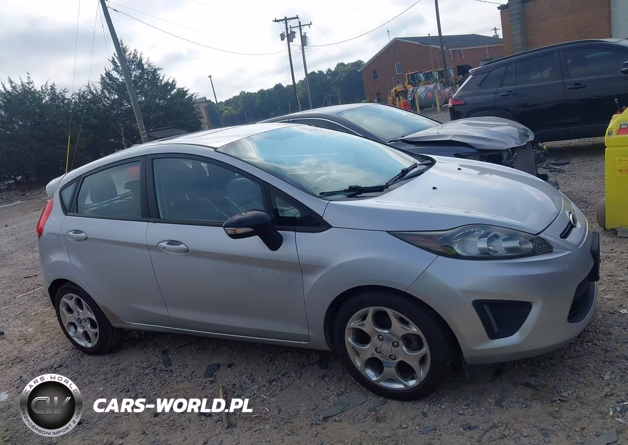 2013 Ford Fiesta Titanium VIN:3FADP4FJ6DM175253 - 13