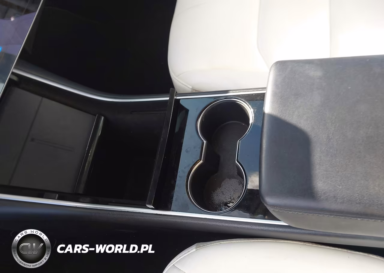 2020 Tesla Model 3 Long Range Dual Motor All-Wheel Drive VIN:5YJ3E1EB4LF791413 - 17