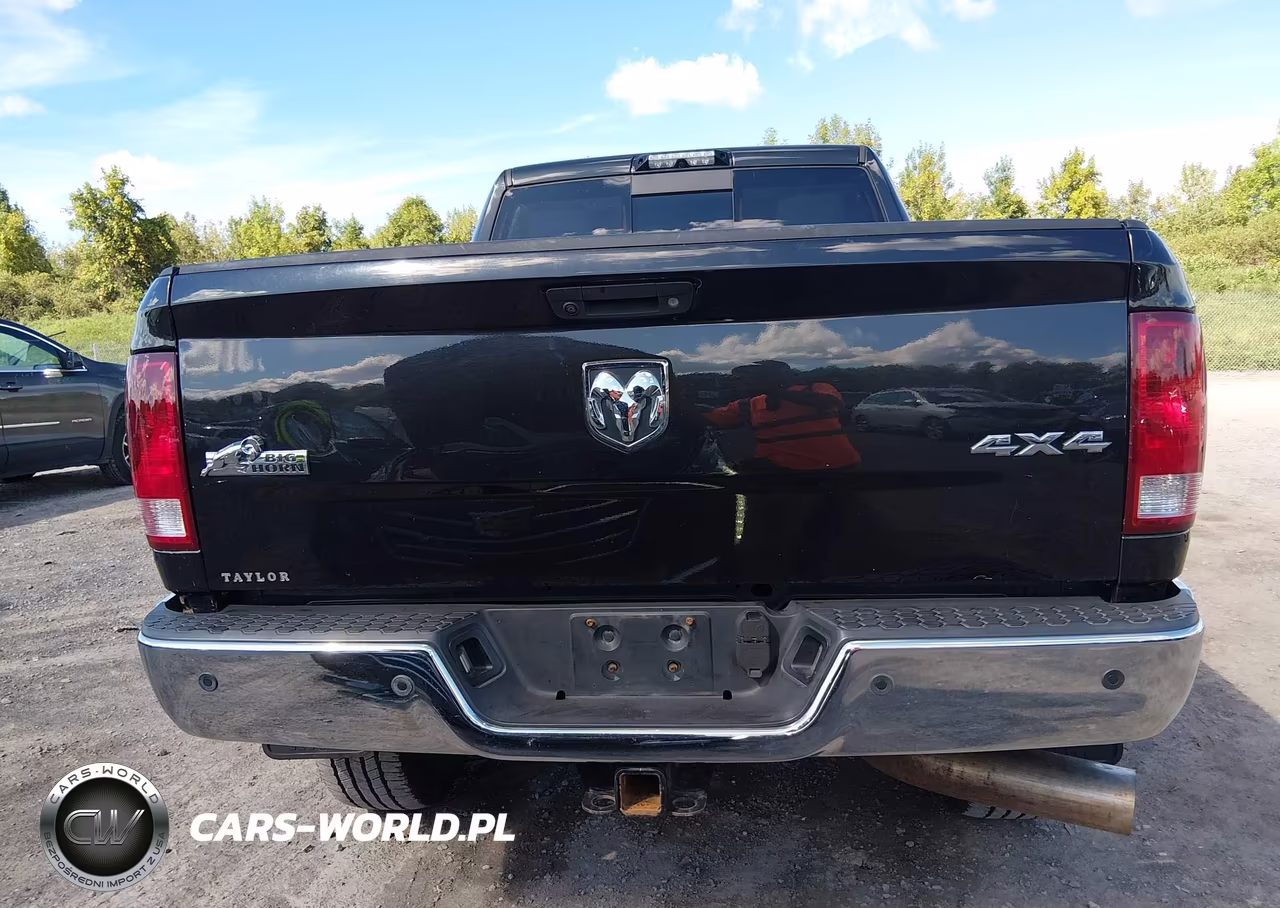 2018 Ram 2500 Big Horn 4X4 6'4 Box VIN:3C6UR5DL6JG314765 - 16