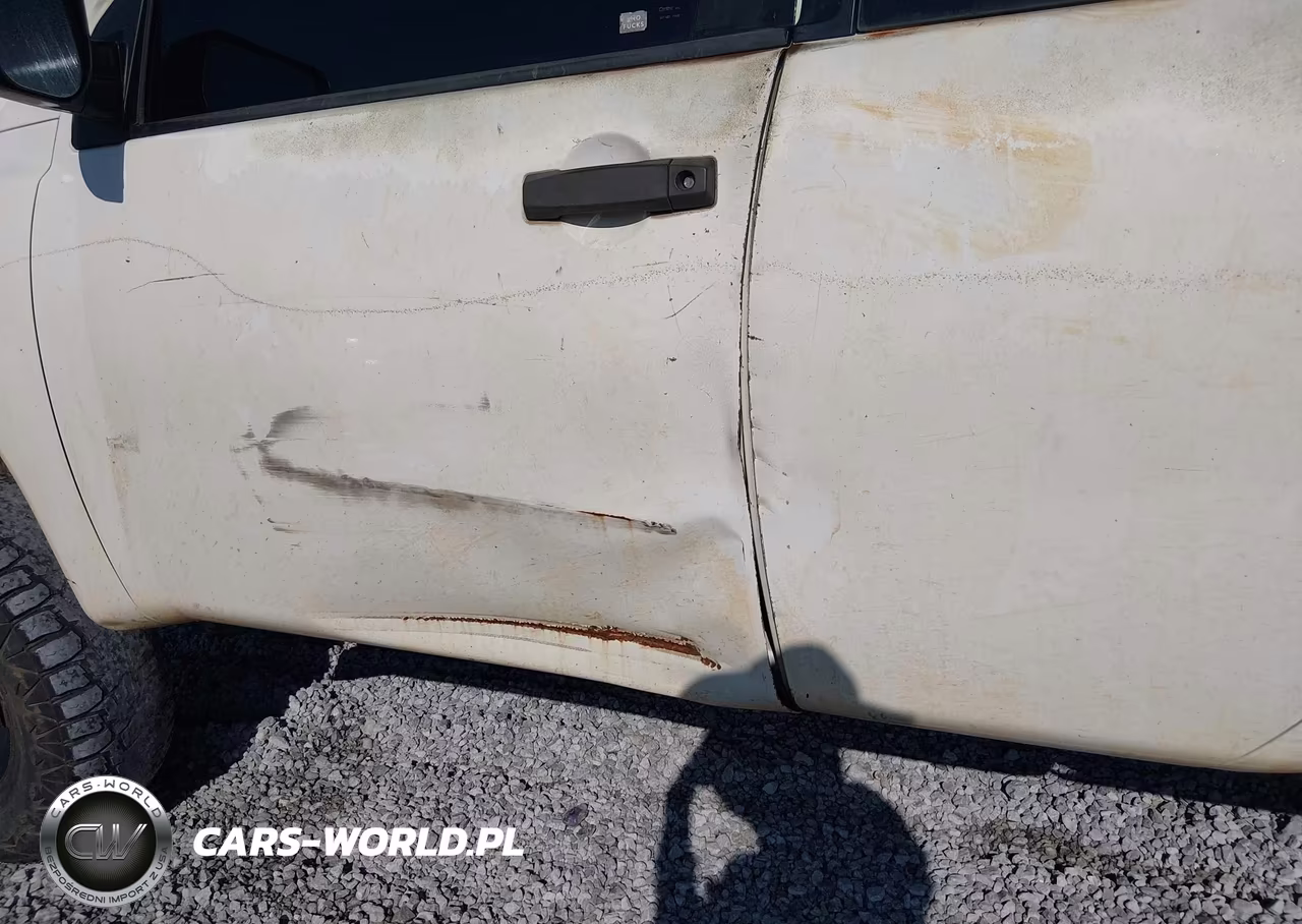 2004 Nissan Titan Xe VIN:1N6AA06AX4N582387 - 6