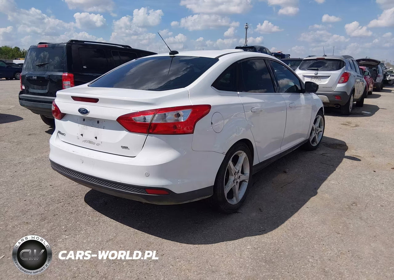2012 Ford Focus Sel VIN:1FAHP3H21CL177008 - 4