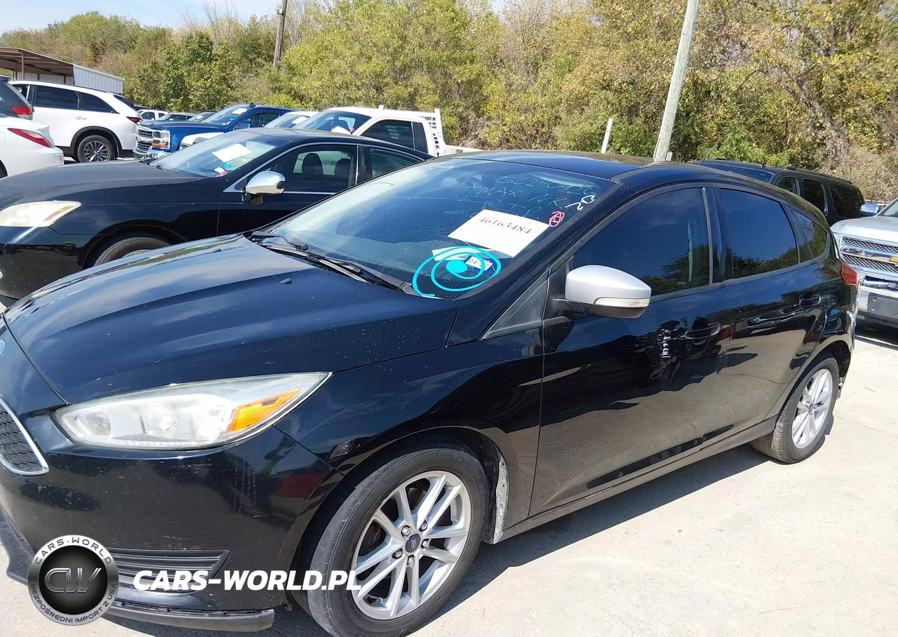 2016 Ford Focus Se VIN:1FADP3K28GL240926 - 14