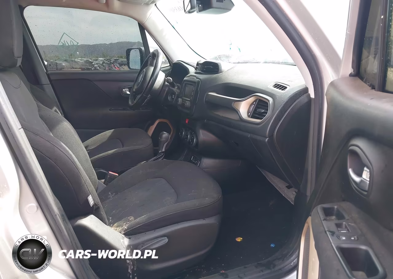 2016 Jeep Renegade Latitude VIN:ZACCJABT1GPD44335 - 5
