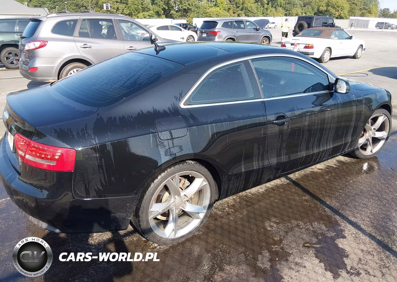 2011 Audi A5 2.0T Premium VIN:WAULFAFR3BA084221 - 4