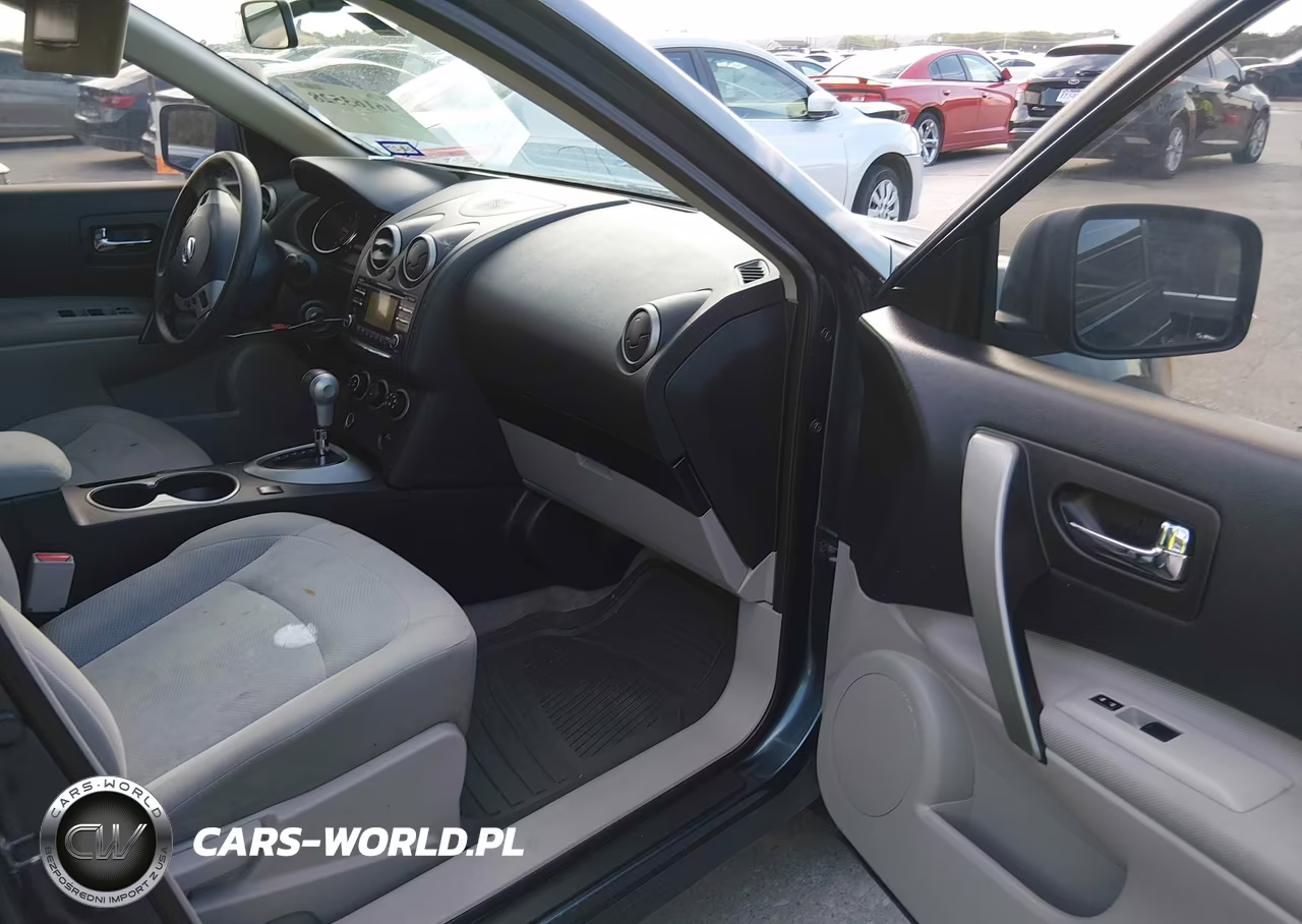 2015 Nissan Rogue Select S VIN:JN8AS5MV3FW261747 - 5