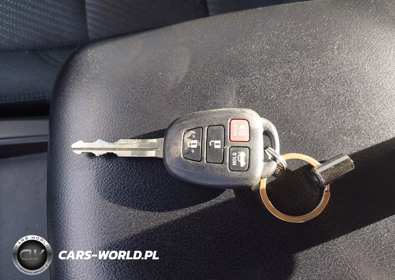 2017 Toyota Camry Le VIN:4T1BF1FK2HU729378 - 11