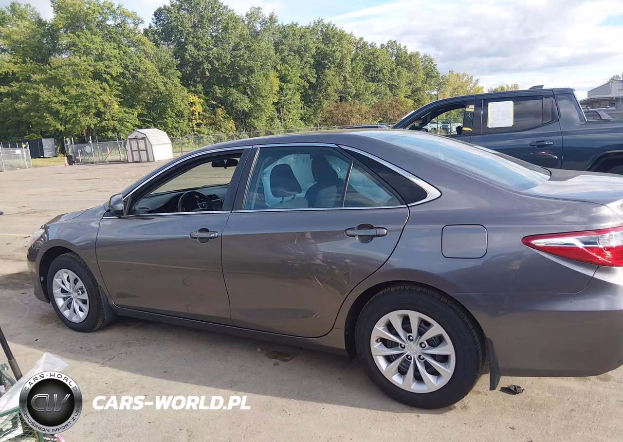 2017 Toyota Camry Le VIN:4T1BF1FK2HU729378 - 14