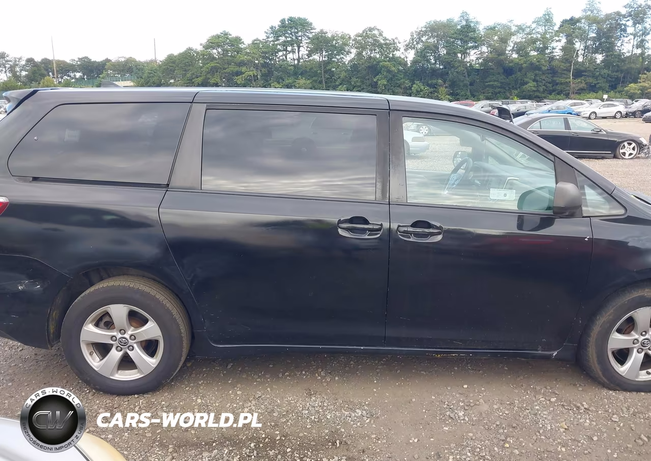 2019 Toyota Sienna L 7 Passenger VIN:5TDZZ3DC1KS987839 - 13