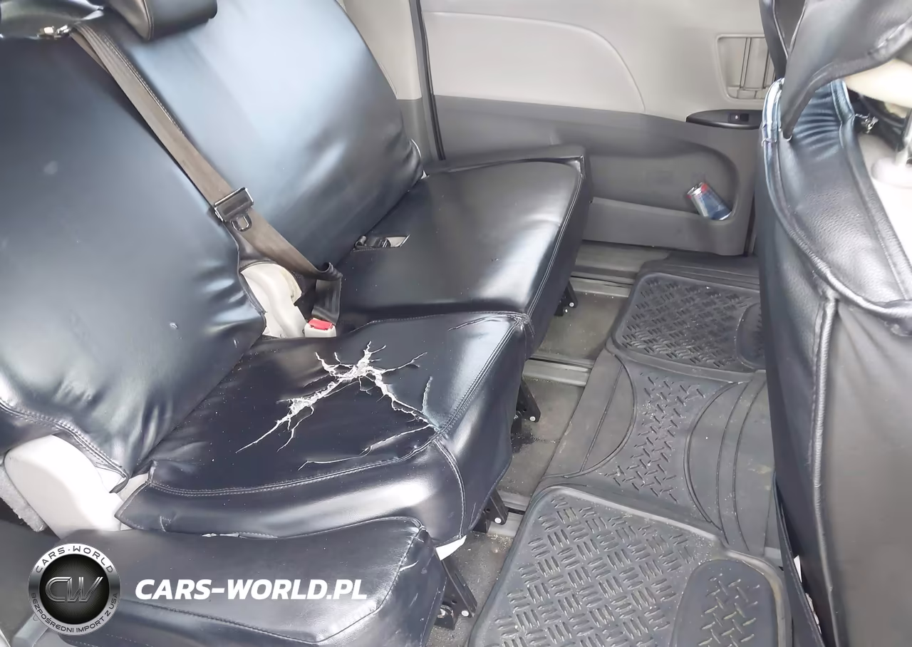 2019 Toyota Sienna L 7 Passenger VIN:5TDZZ3DC1KS987839 - 8