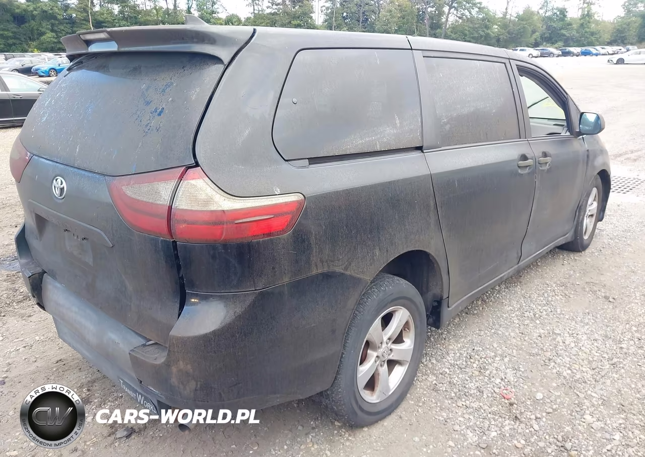 2019 Toyota Sienna L 7 Passenger VIN:5TDZZ3DC2KS018390 - 4