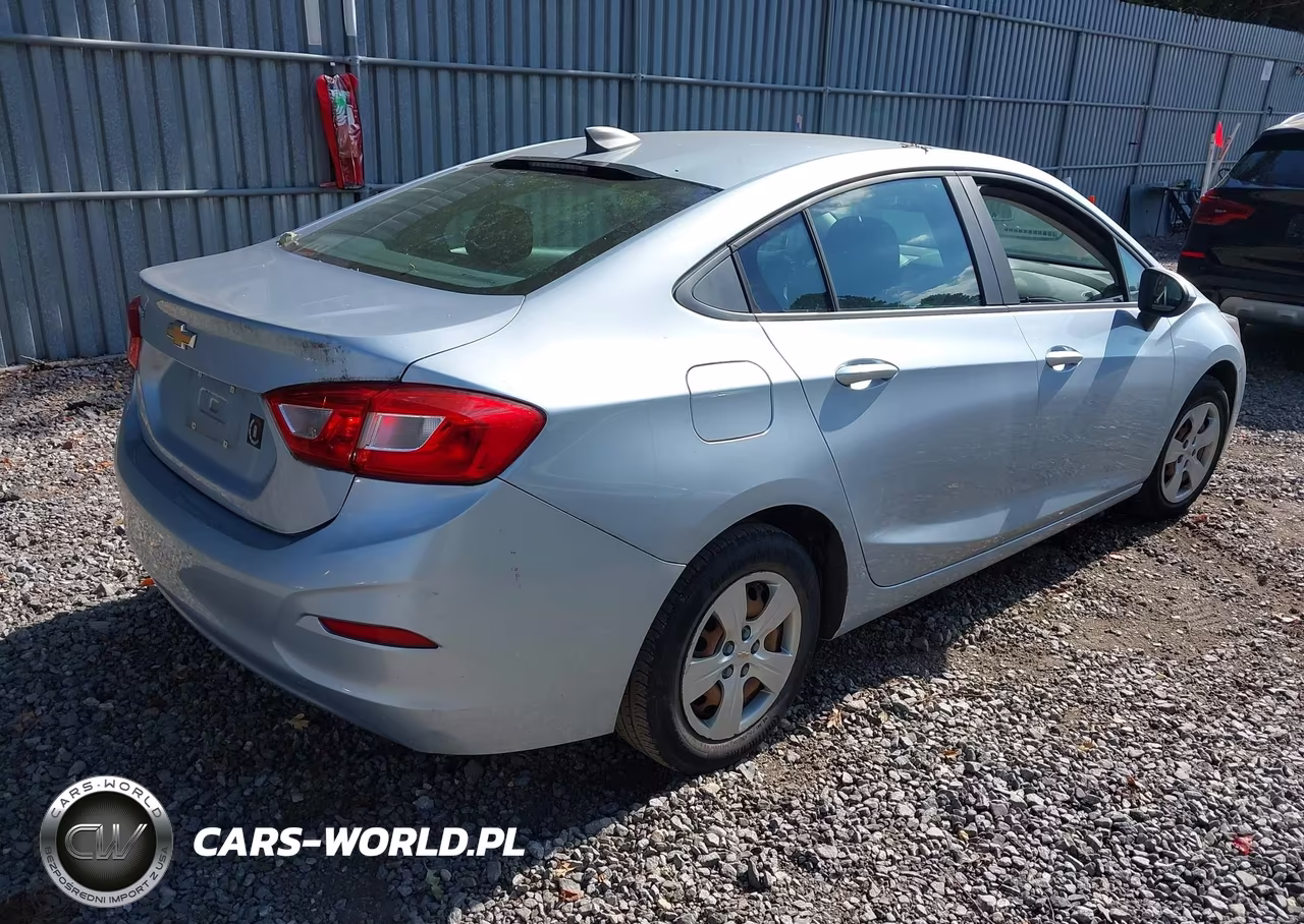 2017 Chevrolet Cruze Ls Auto VIN:1G1BC5SM2H7147932 - 4