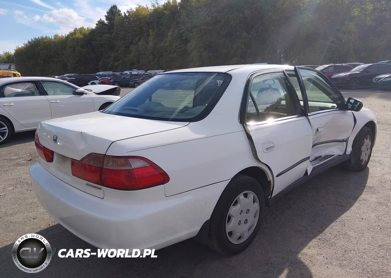 2000 Honda Accord 2.3 Lx VIN:1HGCG6659YA128646 - 4