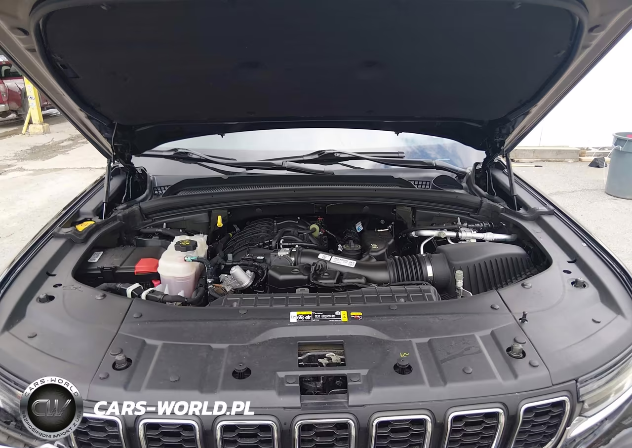 2023 Jeep Grand Cherokee Laredo 4X4 VIN:1C4RJHAG4PC529328 - 10