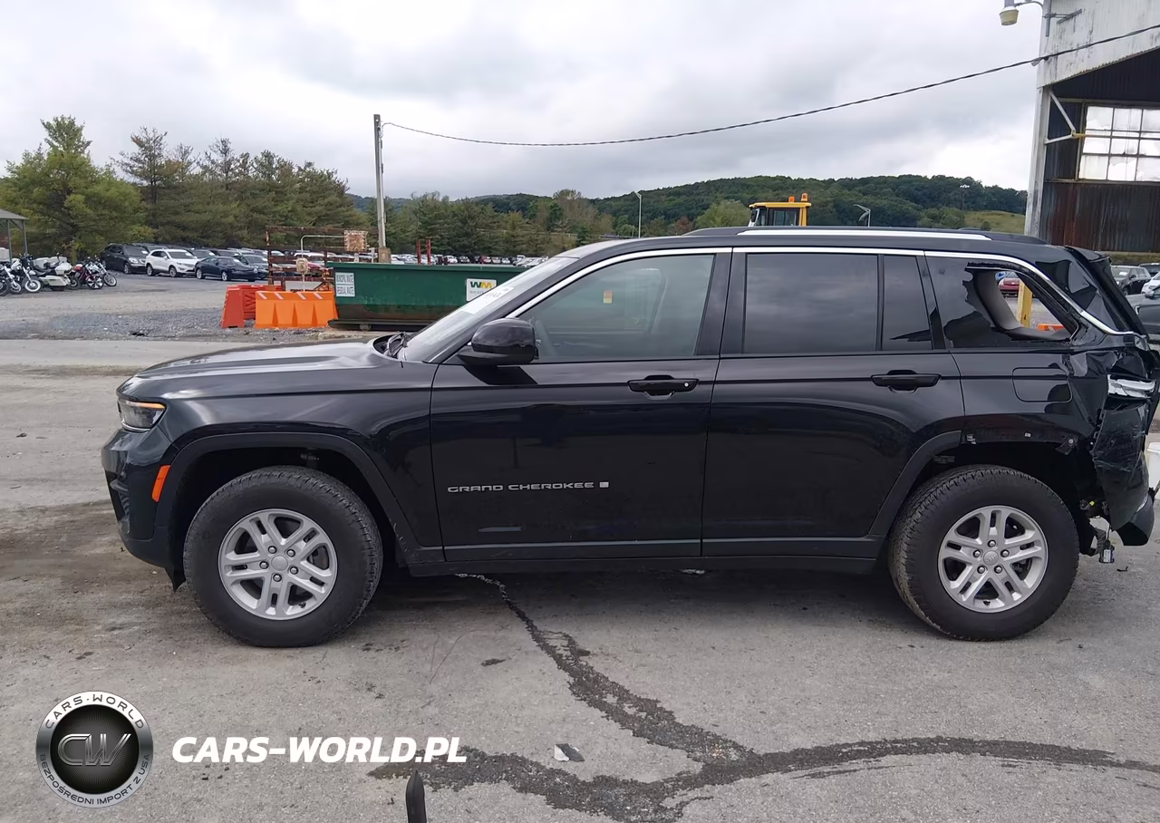 2023 Jeep Grand Cherokee Laredo 4X4 VIN:1C4RJHAG4PC529328 - 14