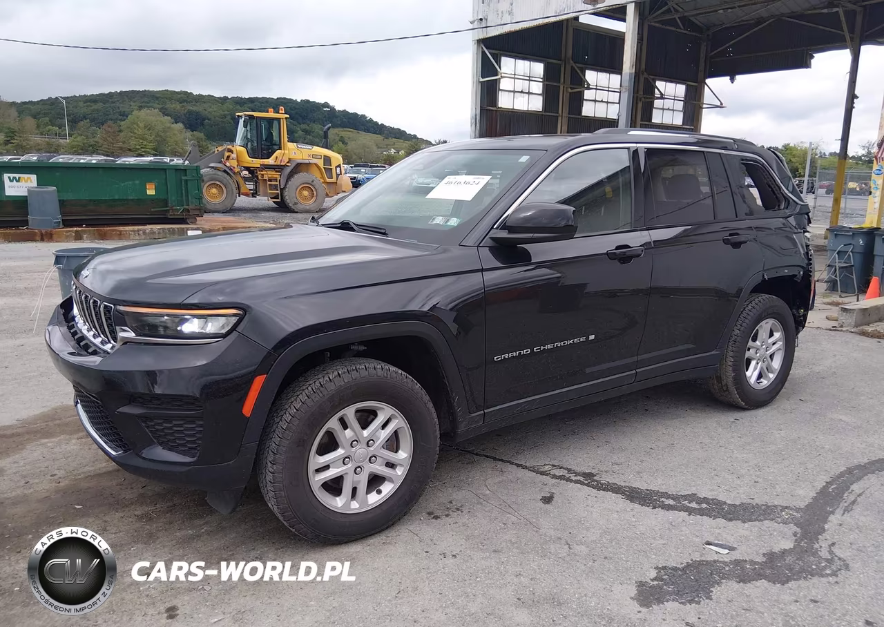 2023 Jeep Grand Cherokee Laredo 4X4 VIN:1C4RJHAG4PC529328 - 2