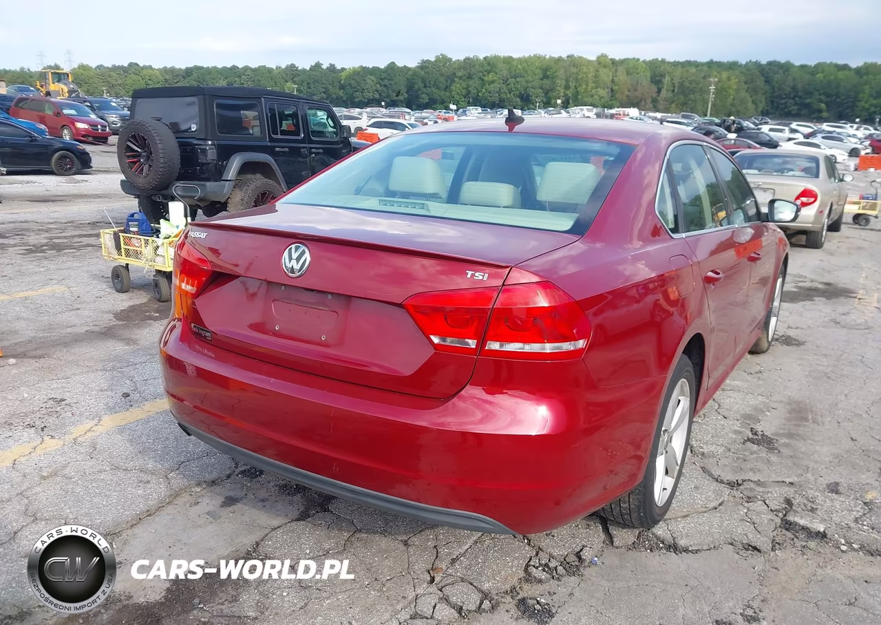 2015 Volkswagen Passat 1.8T Limited Edition VIN:1VWAS7A37FC116784 - 4