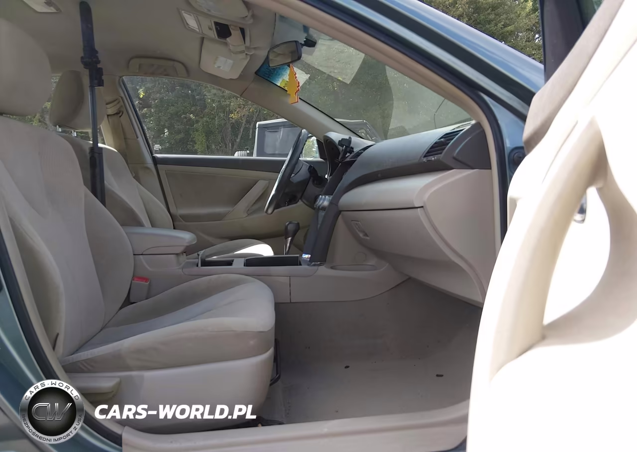 2010 Toyota Camry Le VIN:4T4BF3EK4AR052598 - 4
