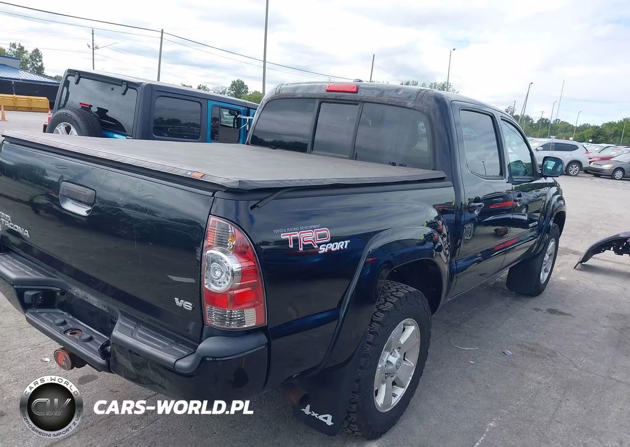 2011 Toyota Tacoma Base V6 VIN:3TMLU4EN4BM075975 - 4