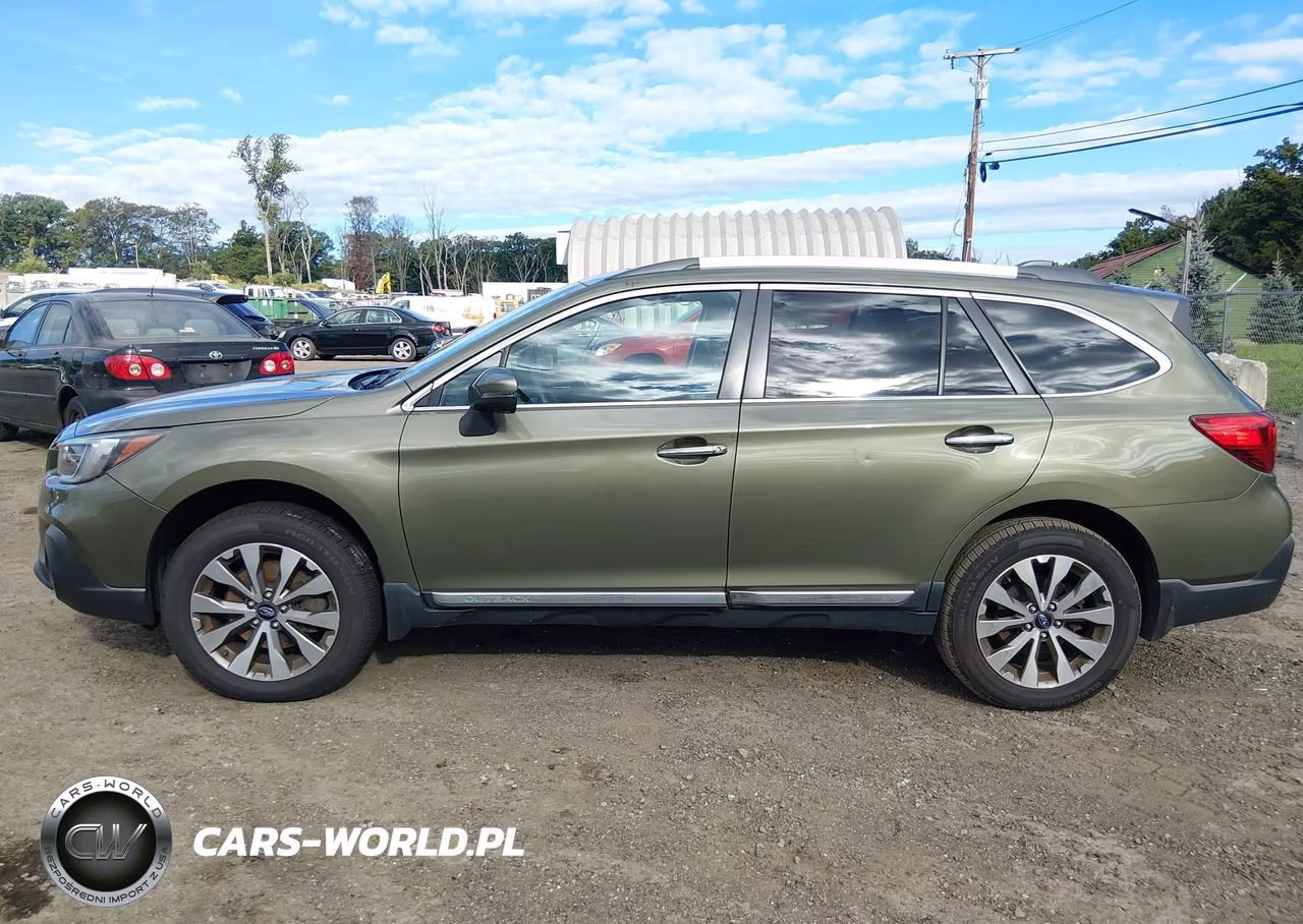 2018 Subaru Outback 2.5I Touring VIN:4S4BSATC5J3387686 - 14
