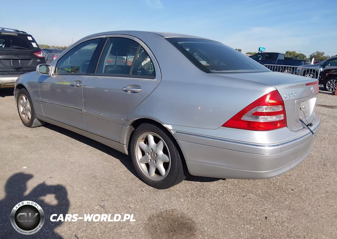 2004 Mercedes-Benz C 240 VIN:WDBRF61J54F520499 - 3