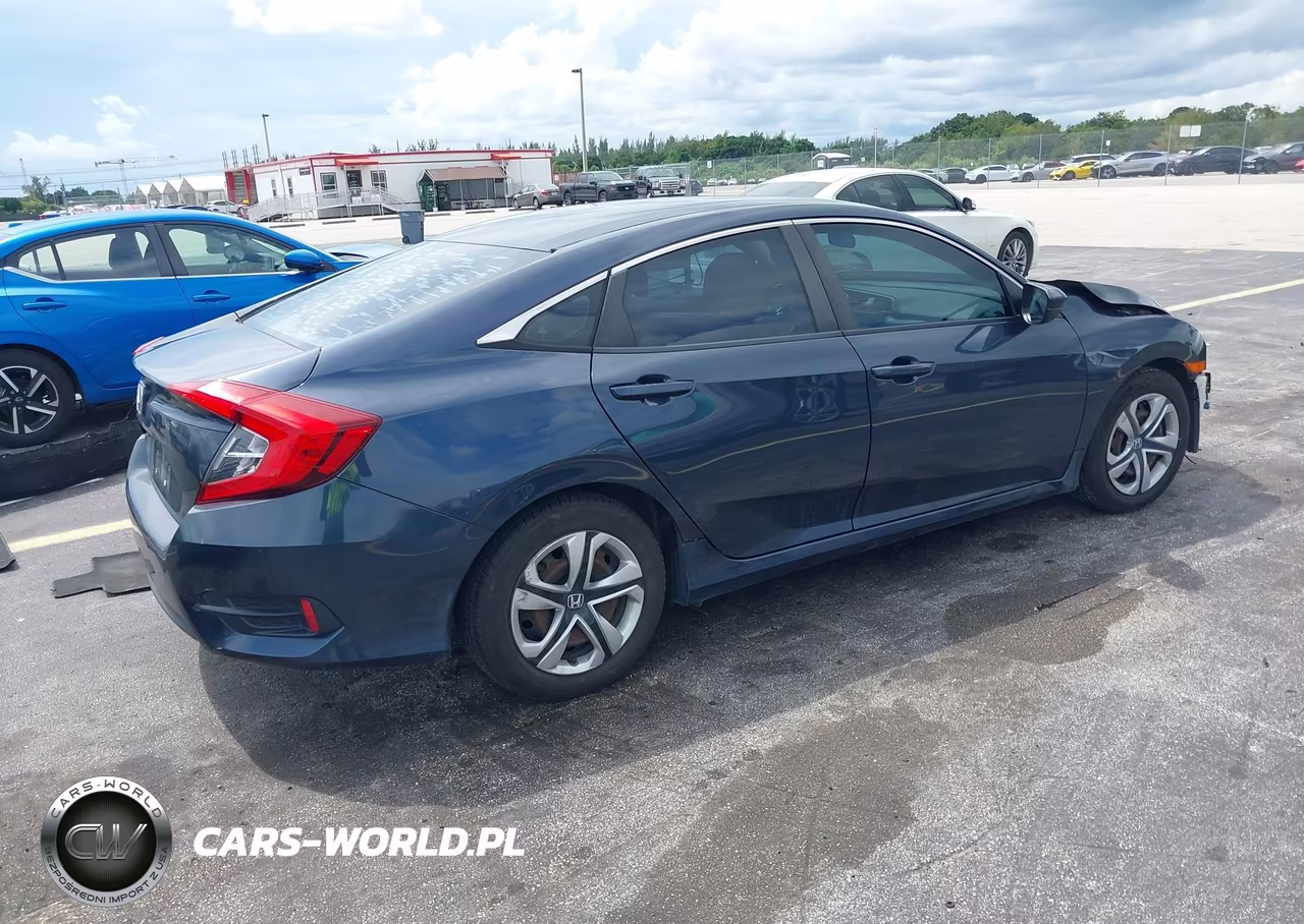 2018 Honda Civic Lx VIN:19XFC2F57JE022652 - 4